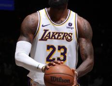 九游体育-包含詹姆斯新星大胜表现惊艳，德国队未来可期！的词条