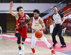 九游体育-包含Ning新星绝杀表现惊艳，雄鹿未来可期！的词条