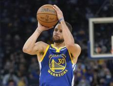 九游-包含库里连续二十场比赛得分超过势不可挡，勇士挑战极限！的词条