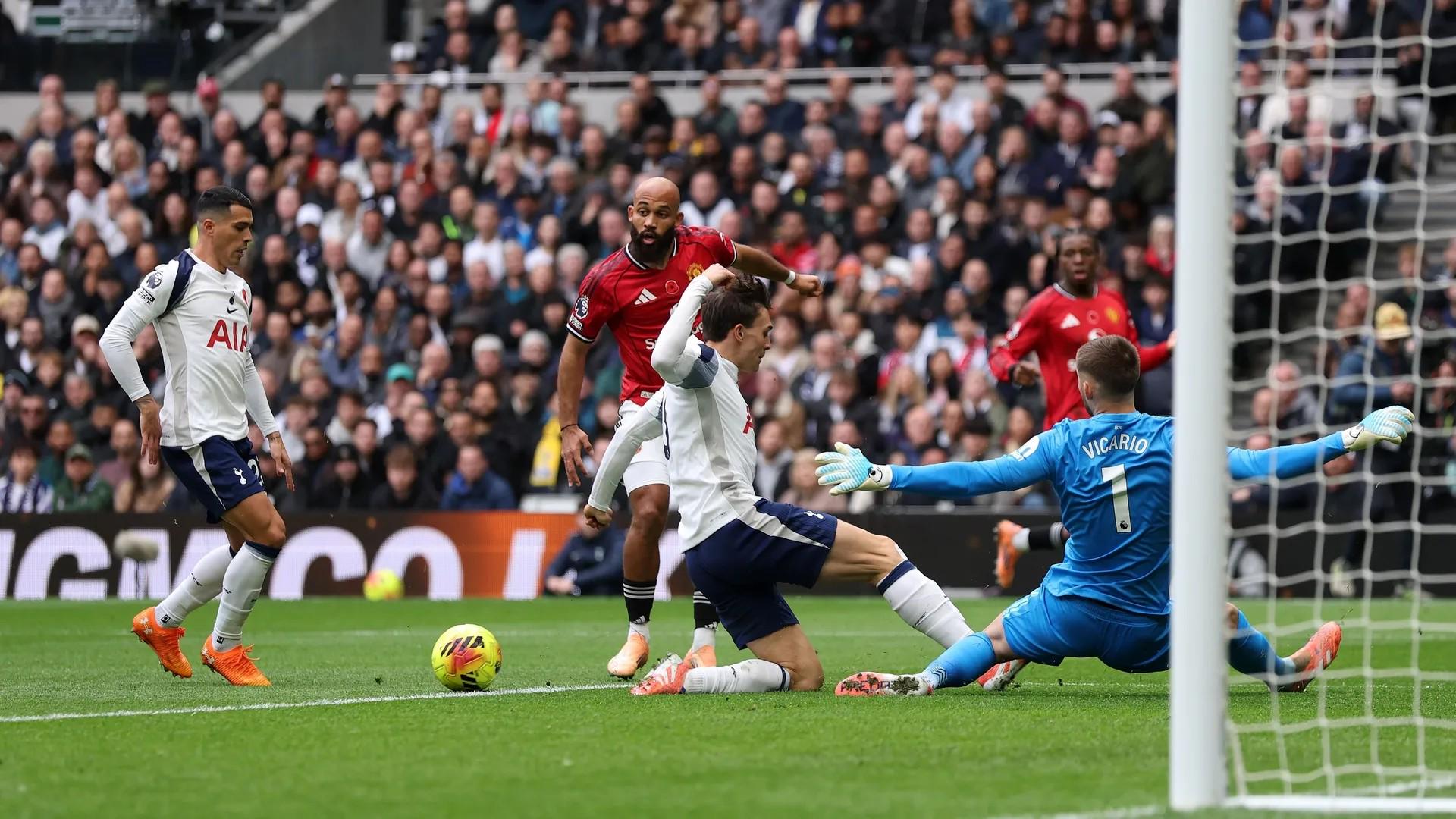 九游娱乐-关键时刻英超焦点战，多特蒙德篮板制胜，球迷炸锅，赛季目标并未改变(驱逐舰05三种模式分别油耗)