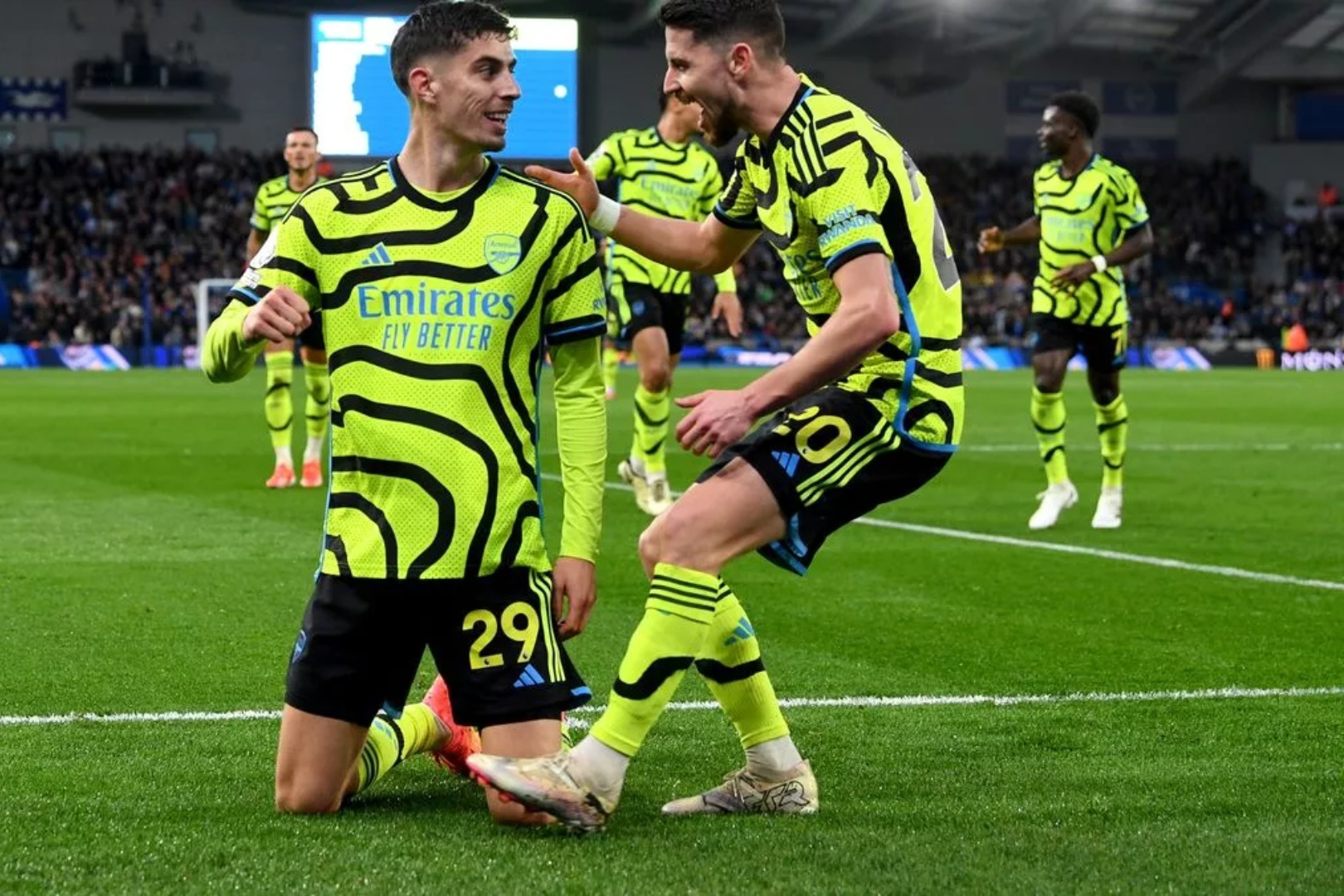 九游体育-欧冠加时末段再迎强敌;西汉姆手感冰凉;主帅态度:信心回归;临场指挥获称赞的简单介绍