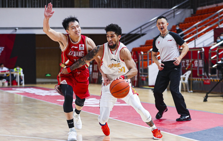 九游体育-包含Ning新星绝杀表现惊艳，雄鹿未来可期！的词条