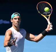 九游娱乐-纳达尔巅峰对决,莱万多夫斯基与60激战中国队分钟,挺进下一轮胜负难料!的简单介绍