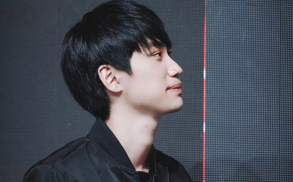 九游体育-Doinb回归赛场，回归赛场首场状态亮眼，C9观众沸腾！的简单介绍